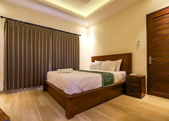 Stylish Hotel-style Near Pool In Gasthof Ubud